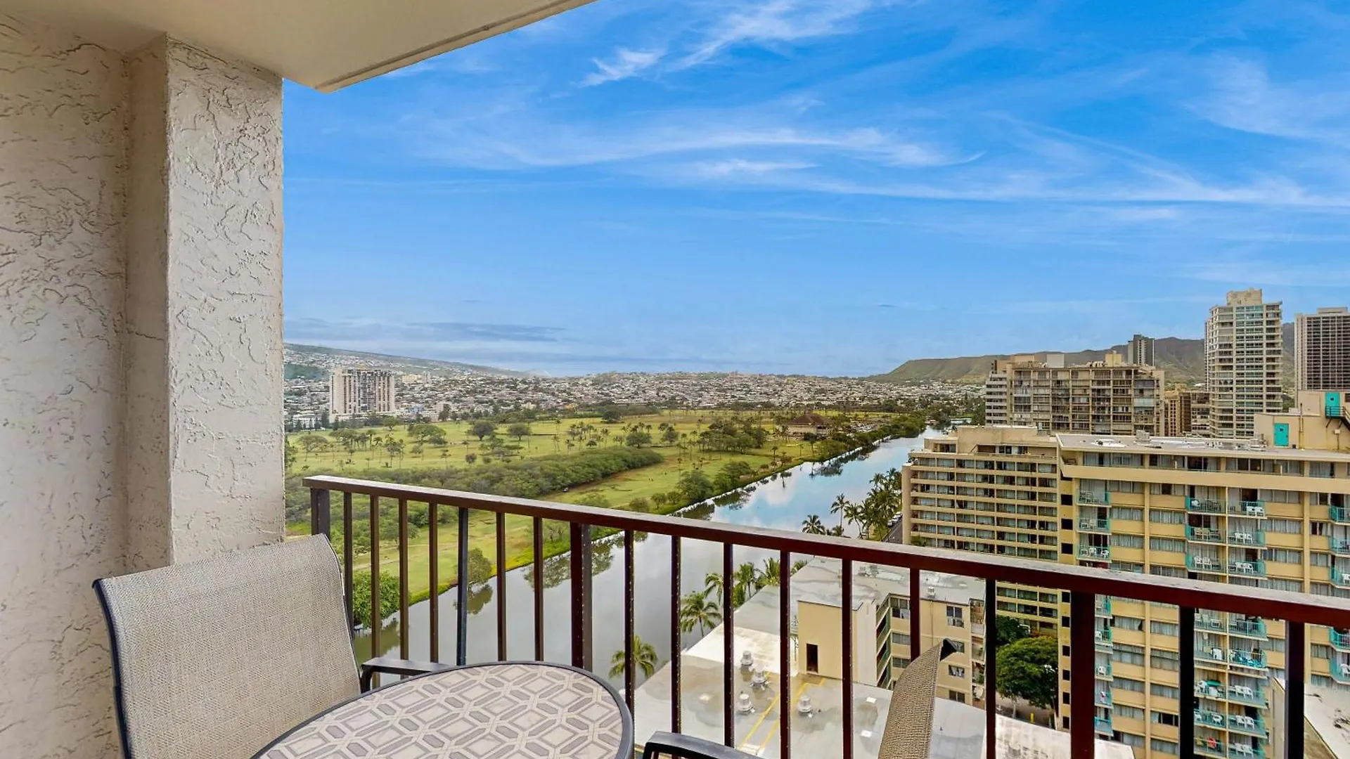 Honolulu Horizon Haven-30 Night Minimum Hotel