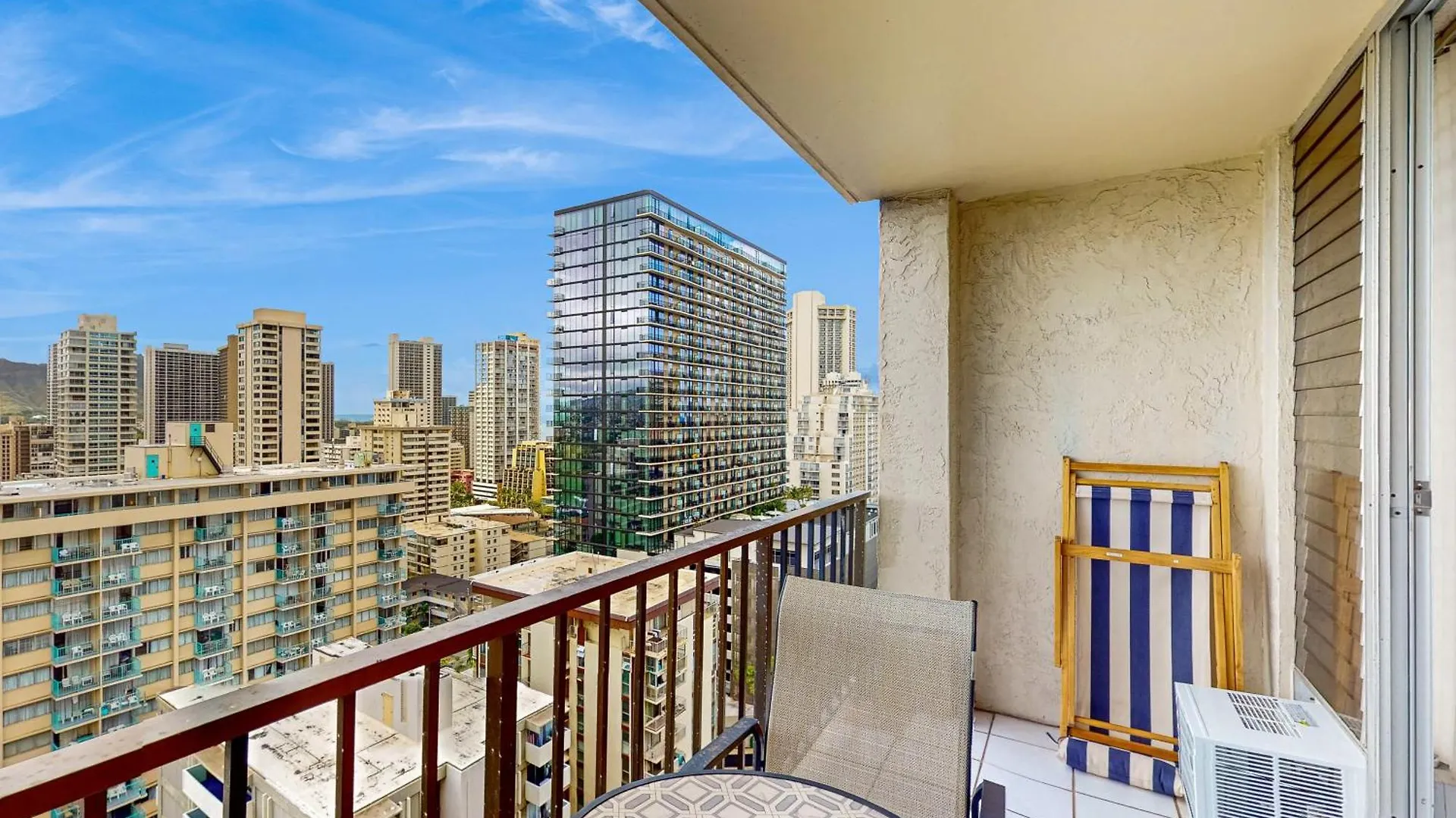 Honolulu Horizon Haven-30 Night Minimum Hotel